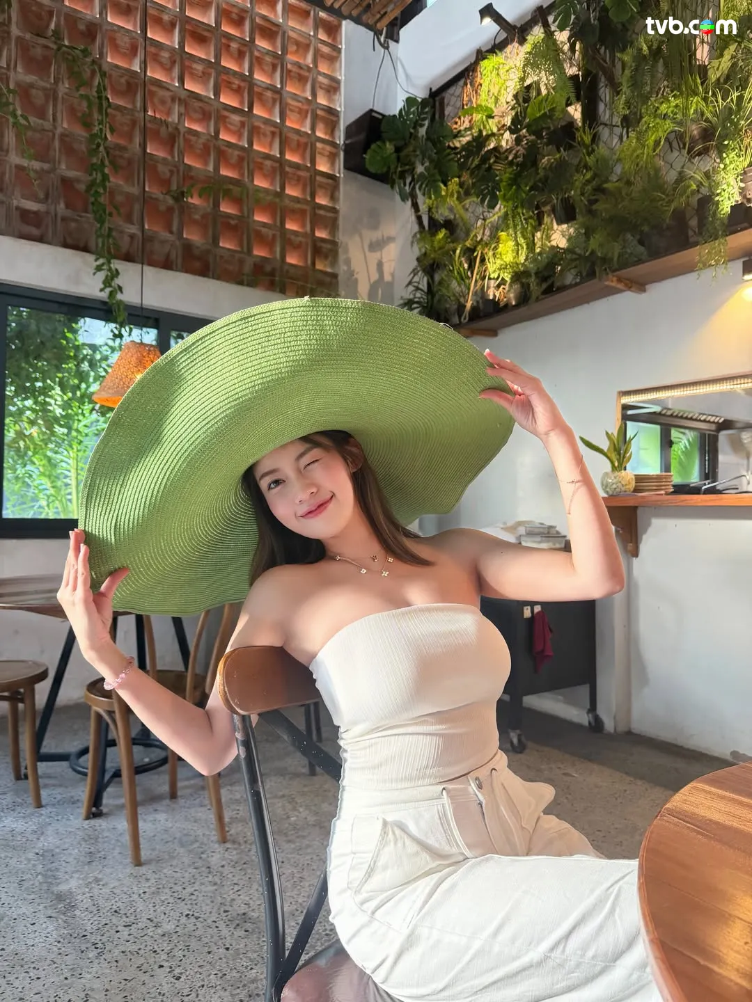 c9048fd3-7e75-4124-ae08-308b6c7b63c2.jpeg.webp