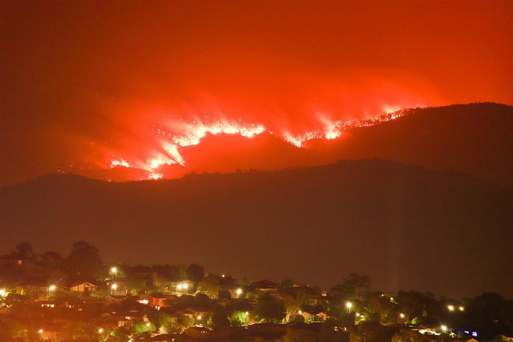 假髮背後 20260316 AUS.FIRE.01 XINHUA.jpg