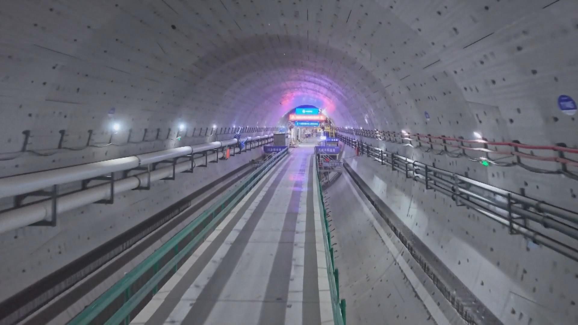 Picture_J.CN.TUNNEL-1700.jpg
