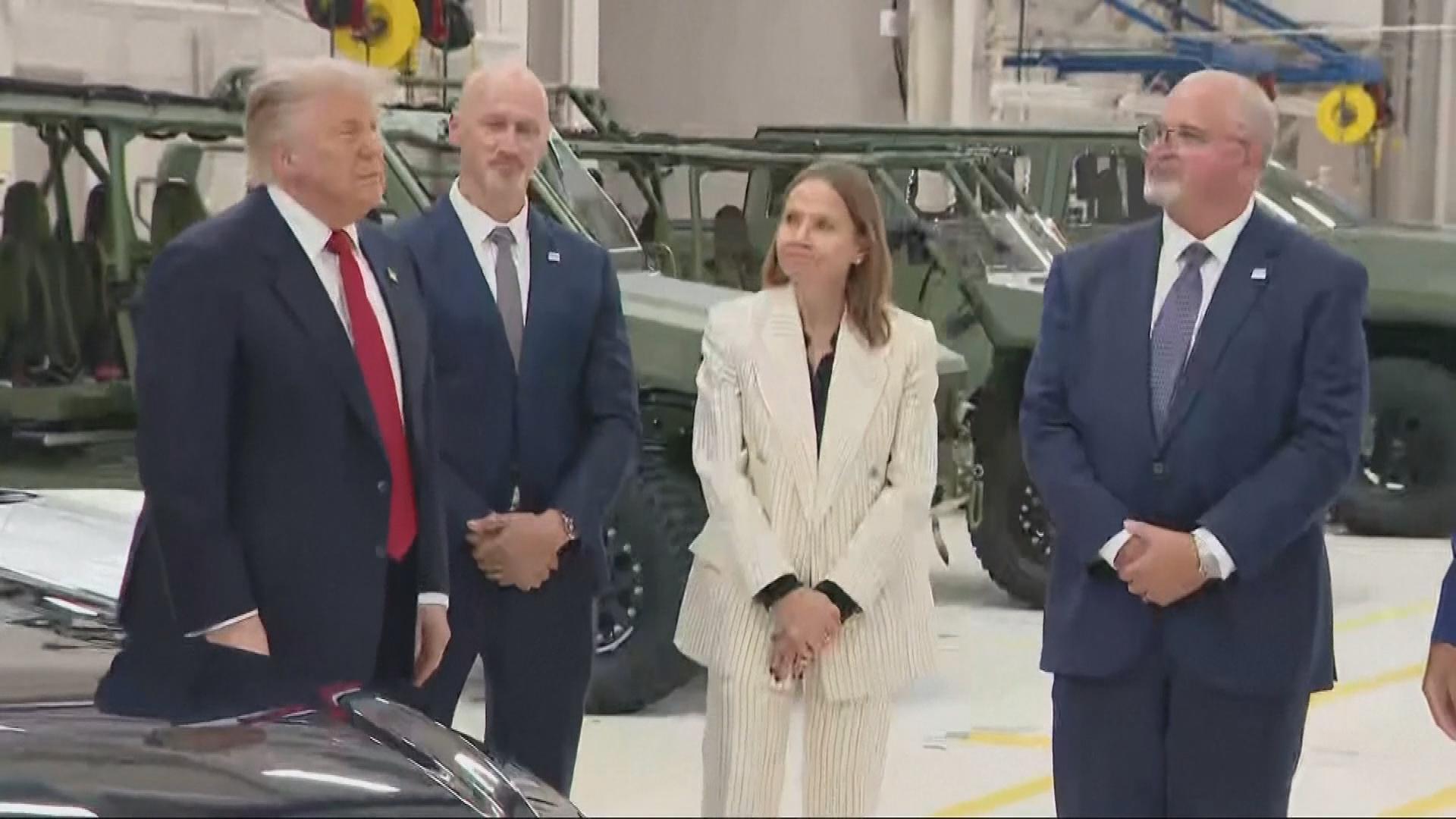 Picture_J.US.TARIFFS-0600_001.jpg