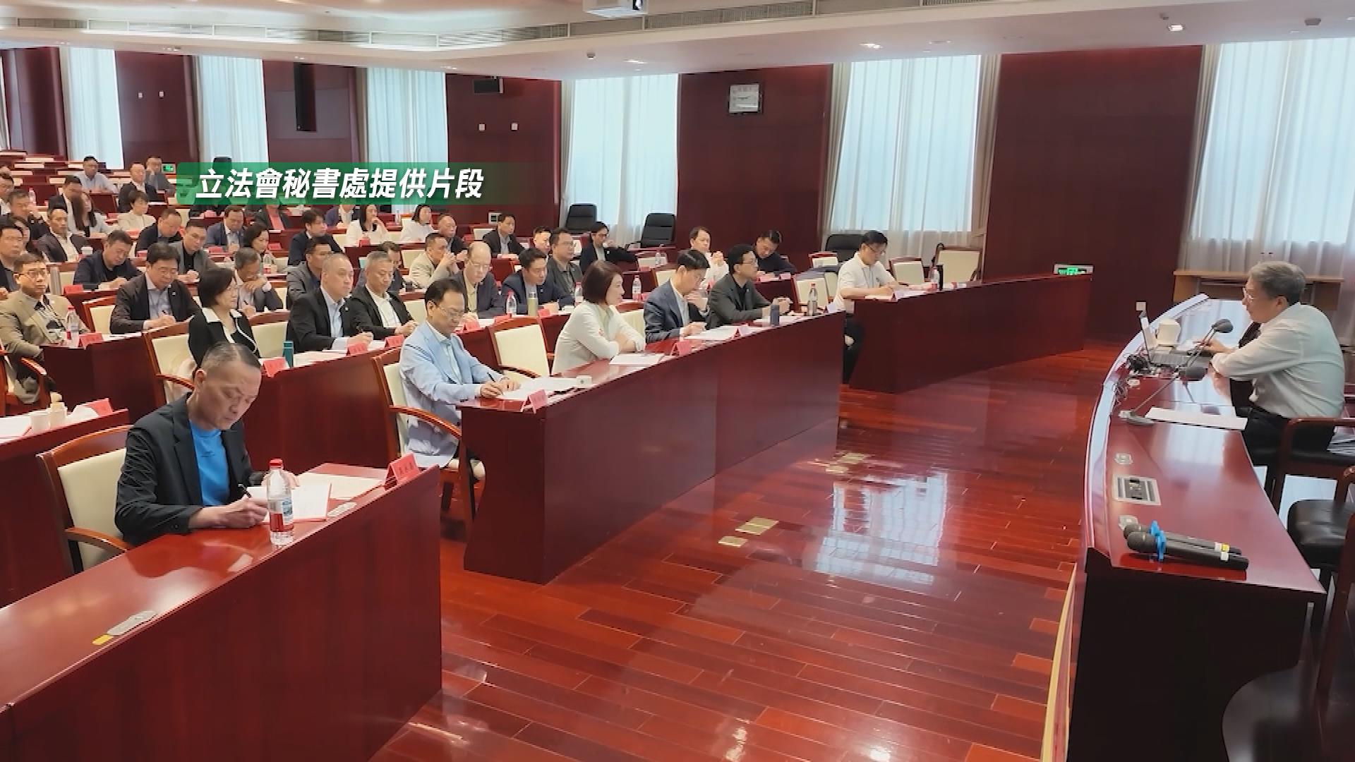 Picture_J.LEGCO-1830.jpg