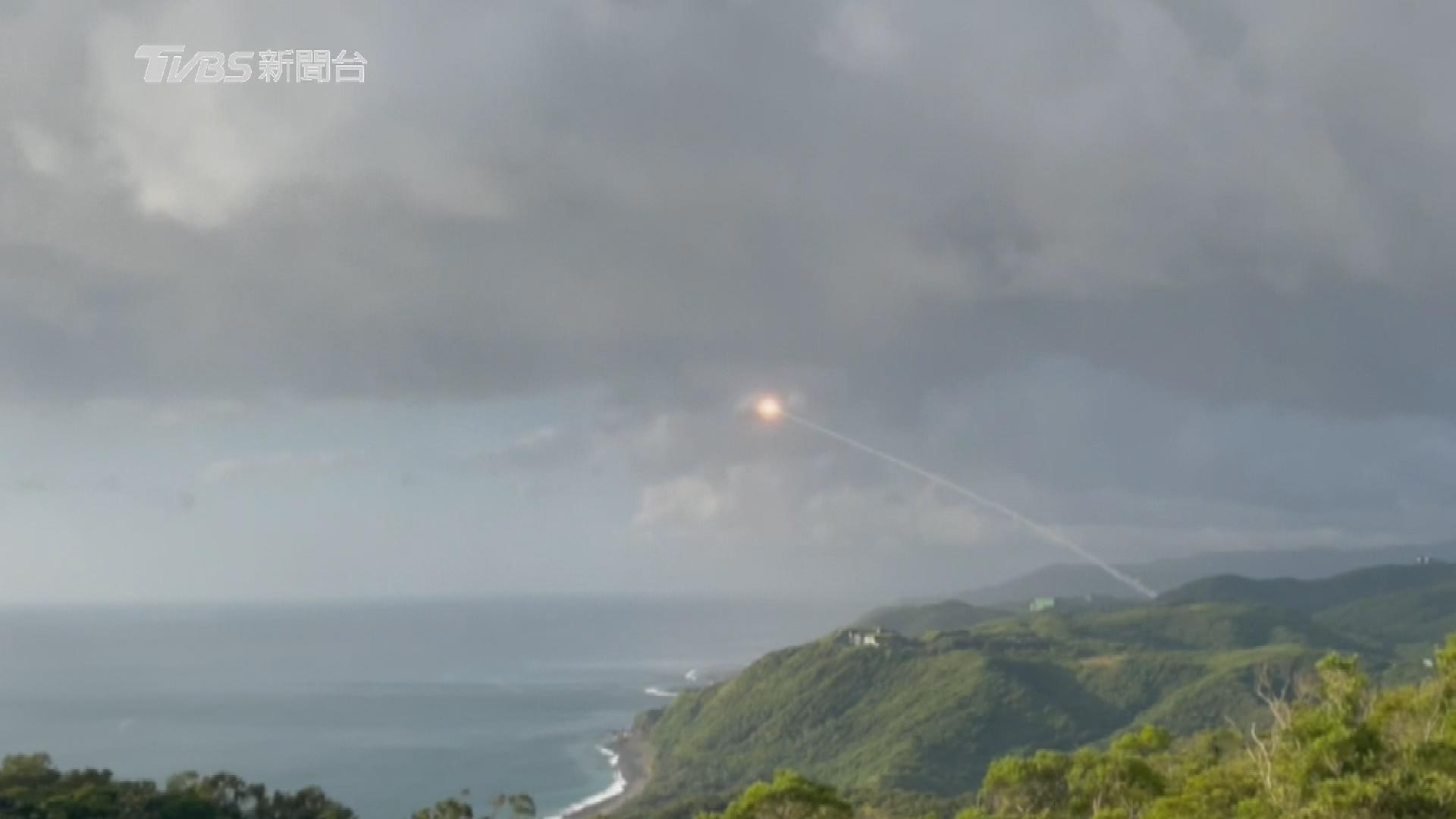 Picture_J.TW.ROCKET-2000_002.jpg