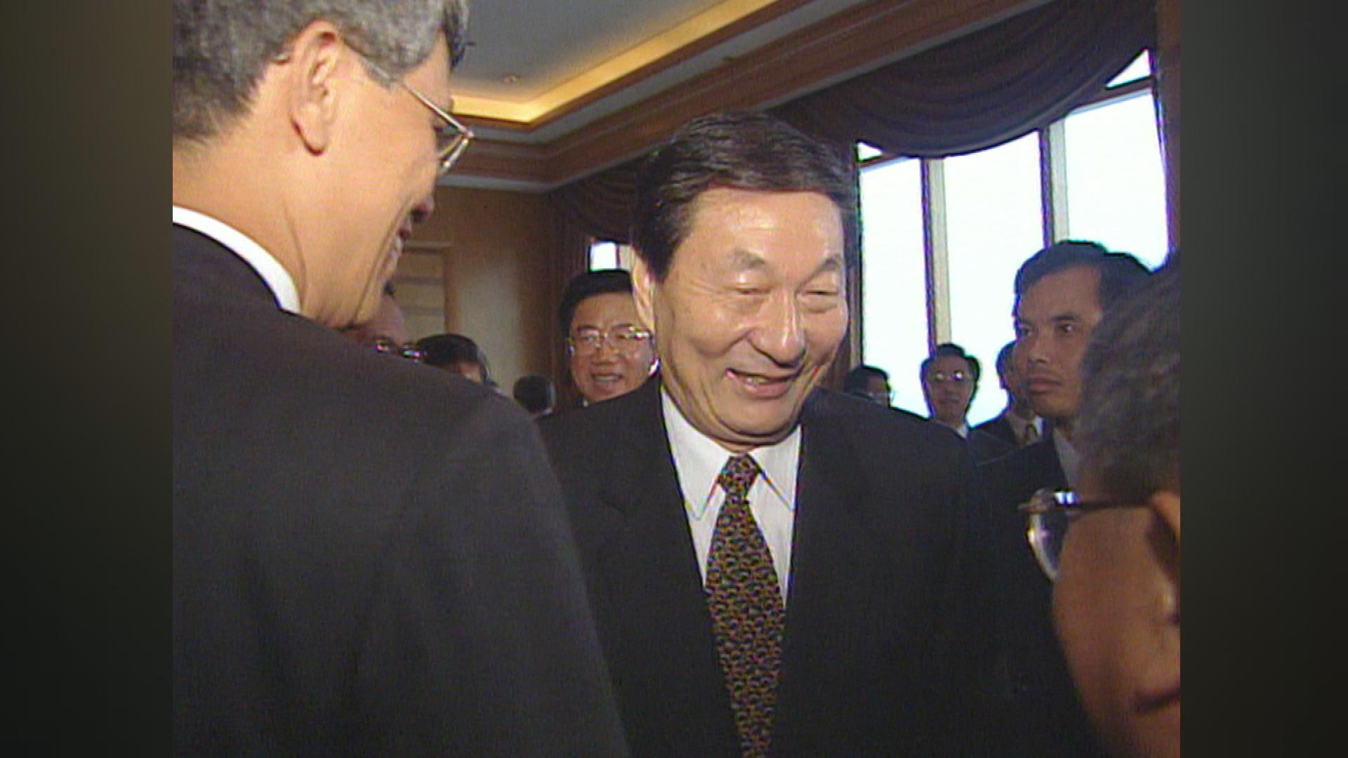 Picture_J.ZHU.HK.REAX-0030_002.jpg