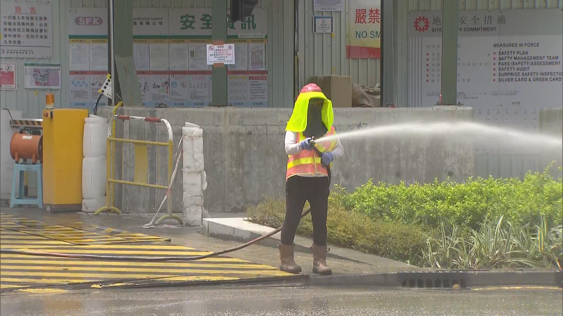 Picture_J.HOT.WORKER-1330_003.jpg