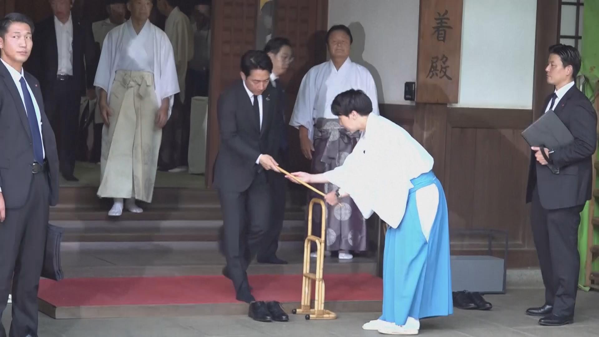 Picture_J.JP.SHRINE-1600.jpg