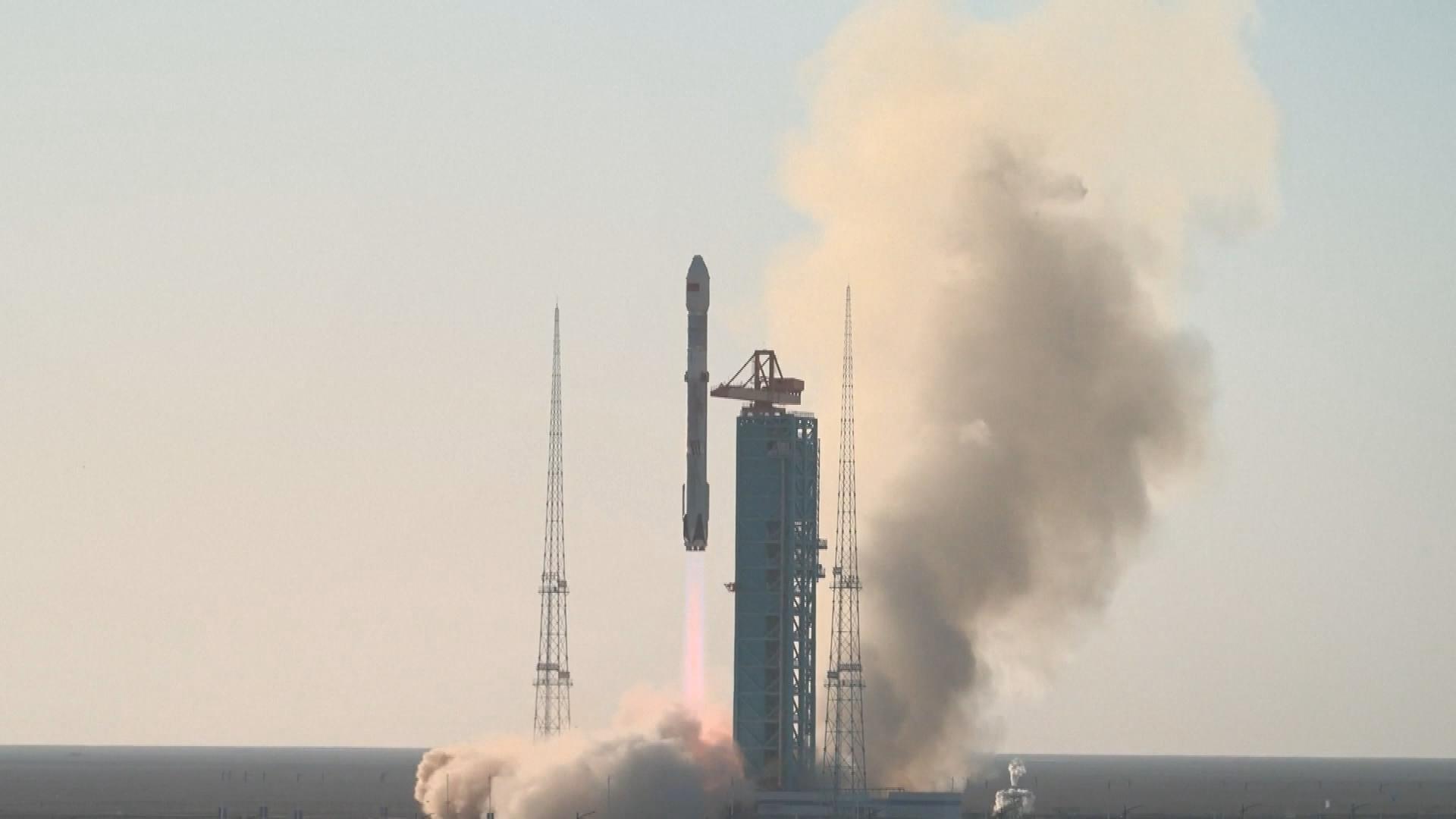 Picture_J.CN.ROCKET-1300.jpg